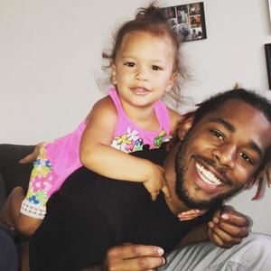 Meet your Posher, Dominique